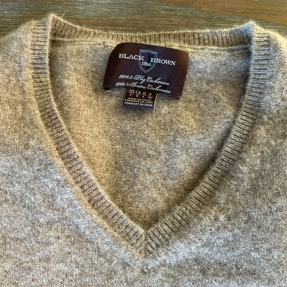 Black Brown 1826 100% Cashmere V-Neck Beige Marled Sweater Large